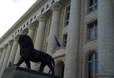 Бивш разузнавач получава компенсация за незаконно обвинение и задържанеПрокуратурата трябва