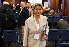 Бившата световна шампионка по спортна стрелба спечели срещу Стефка Костадинова