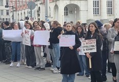 Десетки граждани протестираха пред Съдебната палата искайки промени в законодателството