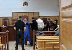 Двойката е снимала видеоклипове с издевателства и ги разпространявала срещу
