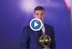 Единствено Димитър Бербатов има повече индивидуални отличия от звездата на