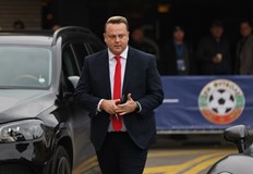 Бивш сътрудник на Бербатов в центъра на скандал за манипулиране