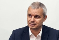 Лидерът на Възраждане обвини съда в манипулиране на изборните резултатиЛидерът