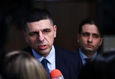 ДБ настояват Божков да разкрие как е корумпирал висши политици