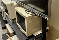 Две длъжностни лица са задържани щетите са за десетки хиляди