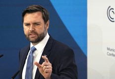 Американският вицепрезидент Мразя че отново трябва да спасяваме ЕвропаАмериканският вицепрезидент