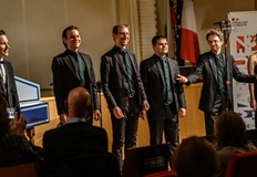 Вокален ансамбъл Cantanti DAI MONTI VERDI ще представи шансони и