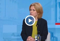 Управляващите ще разчитат на резервни играчи Приемането на еврото е ключова