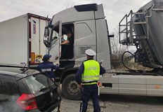 Широкообхватен контрол проверява водачи и превозни средства при 69 ти километърВ