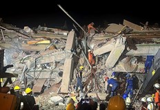 Жертвите от катастрофалното земетресение в азиатската страна вече наближават 1700