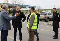 Областният управител и шефът на АПИ инспектираха организацията на движението