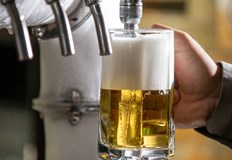 Мащабно проучване разкрива истината за биреното коремчеПопулярните митове за бирата