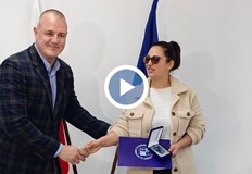 Вера Георгиева През ум не ми е минало да взема