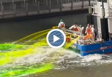 Свети Патрик е покровителят на ирландцитеВ Чикаго отбелязаха празника на