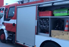 Пожарникари се борят с огнената стихияОгнен инцидент е възникнал в