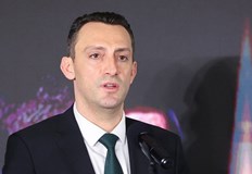 Операторът на машината е подал доброволно оставка докато текат проверки