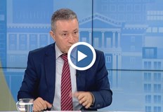 Секциите без видеонаблюдение са били специално наблюдавани при проверкатаКонституционният съдия