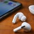 Apple разработва AirPods с функция за превод на живо