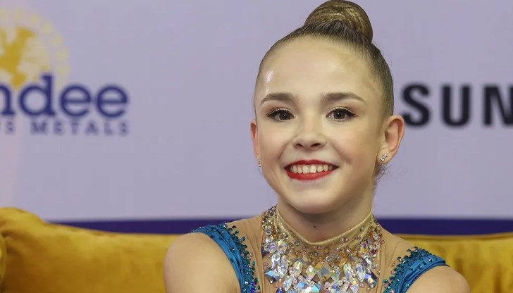 Отборът ни по художествена гимнастика с първо място при девойките