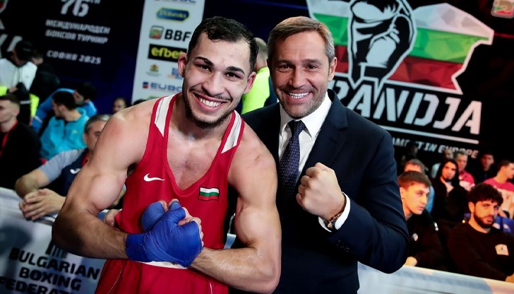 Русенският боксьор детронира световния №2 Серик Темирджанов от Казахстан