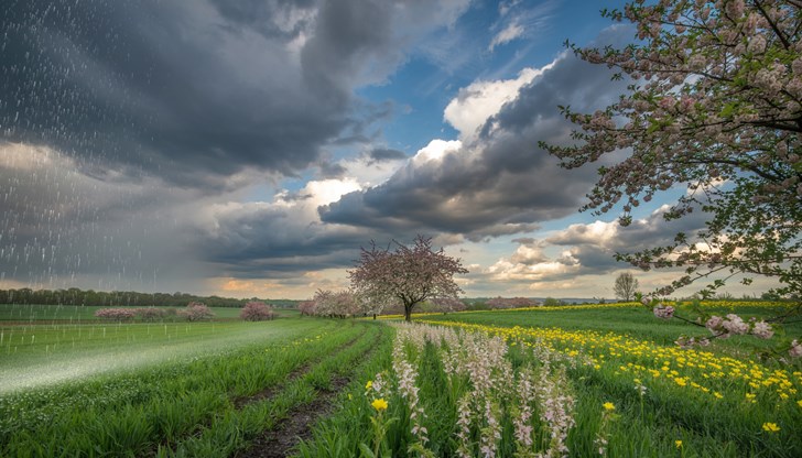 Очакват ни обилни валежи и температурен диапазон от минус 3 до 33 градуса