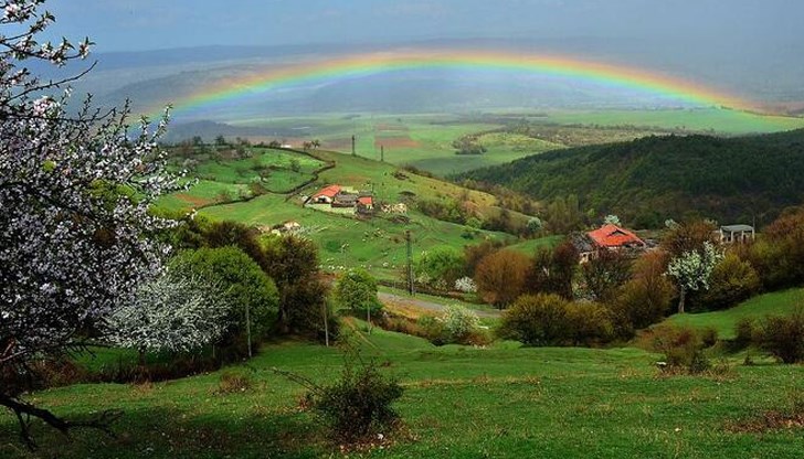 Астрономическата пролет носи слънце и приятни следобедни температури Астрономическата пролет носи слънце и приятни следобедни температури