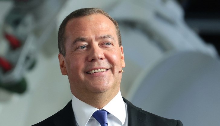 В изказването на Медведев има игра на думи