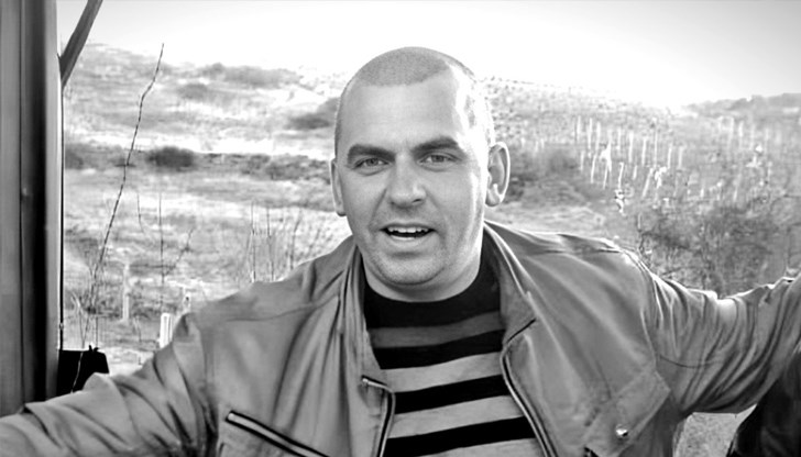 Шофьорът на линейка почина след дългите часове на борба за спасяването на жертвите от дискотеката в РС Македония Шофьорът на линейка почина след дългите часове на борба за спасяването на жертвите от дискотеката в РС Македония