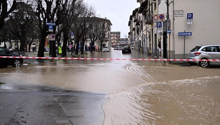 за 6 часа е паднало количество дъжд, колкото за цял месец