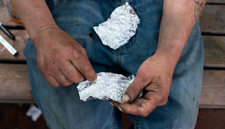 Всички задържани са признали, че носят "кристалите" за лична употреба Всички задържани са признали, че носят "кристалите" за лична употреба