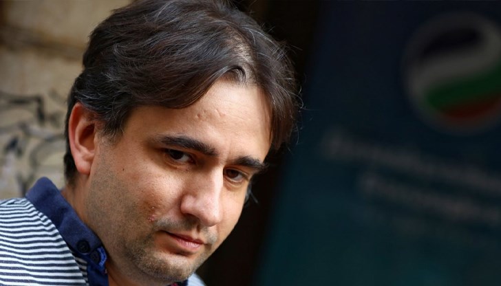 Прокуратурата повдигна обвинение срещу бившия министър за обществена поръчка от 18 милиона лева Прокуратурата повдигна обвинение срещу бившия министър за обществена поръчка от 18 милиона лева