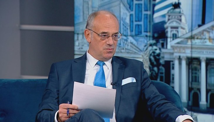 Проф. Атанас Семов: Записите показват несъмнена манипулация на бюлетини, но не могат да служат като доказателство