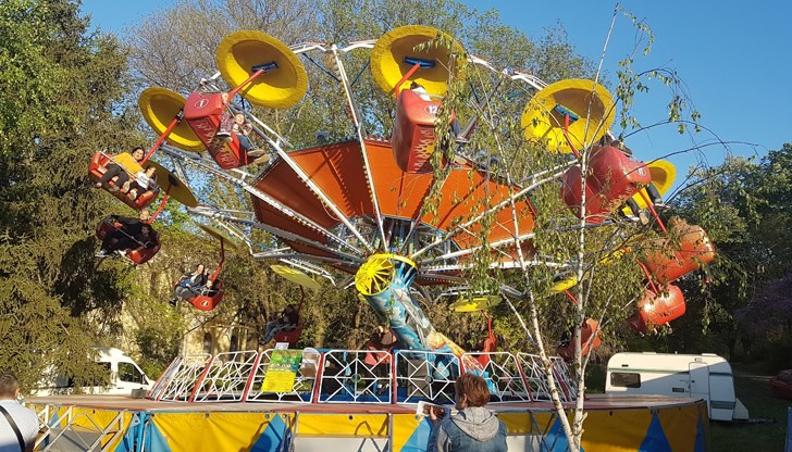 Две седмици забавления за малки и големи в парка на Младежта Две седмици забавления за малки и големи в парка на Младежта