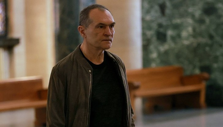 Бизнесменът се яви в съда на заседание по хазартното дело