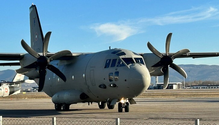 Екипажът от авиобаза Враждебна изпълни успешно хуманитарната мисия днес