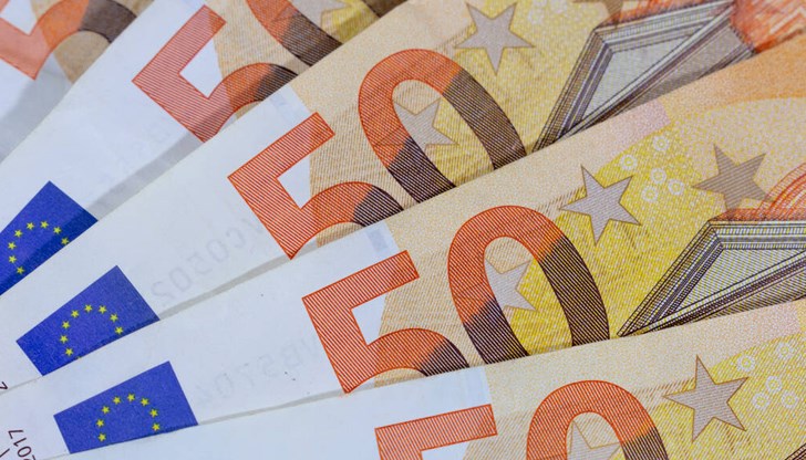 Над 11 000 възрастни хора с ниски доходи ще получат финансова подкрепа за празниците