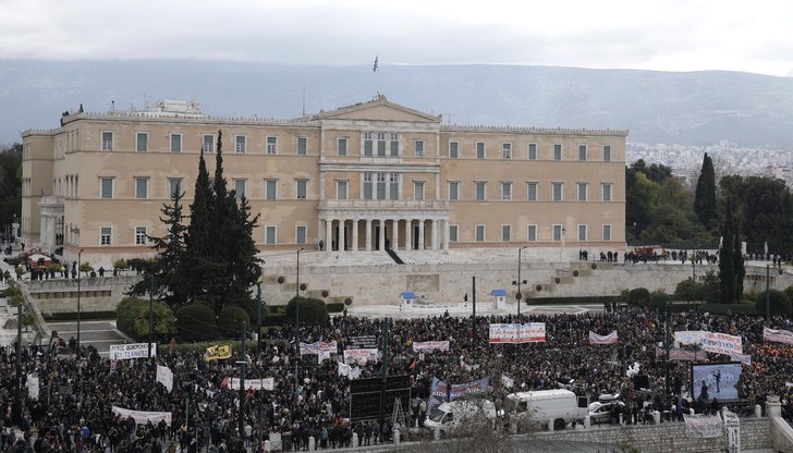 Синдикати и граждани готвят национален протест преди вота срещу Мицотакис Синдикати и граждани готвят национален протест преди вота срещу Мицотакис
