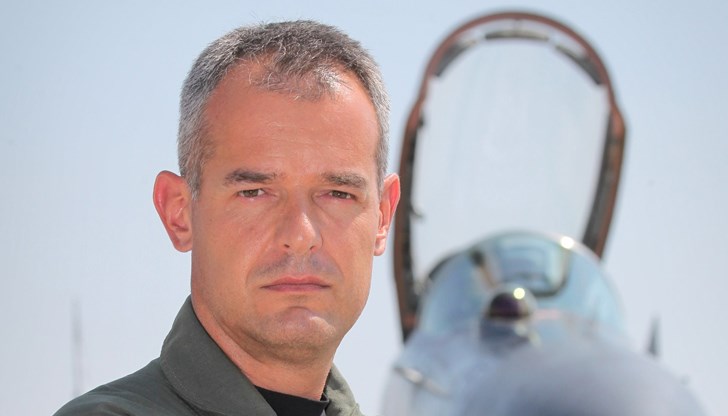 Правителството одобри назначението на бригаден генерал Русев за началник на ВВС, въпреки поредица инциденти в авиобазата в Граф Игнатиево