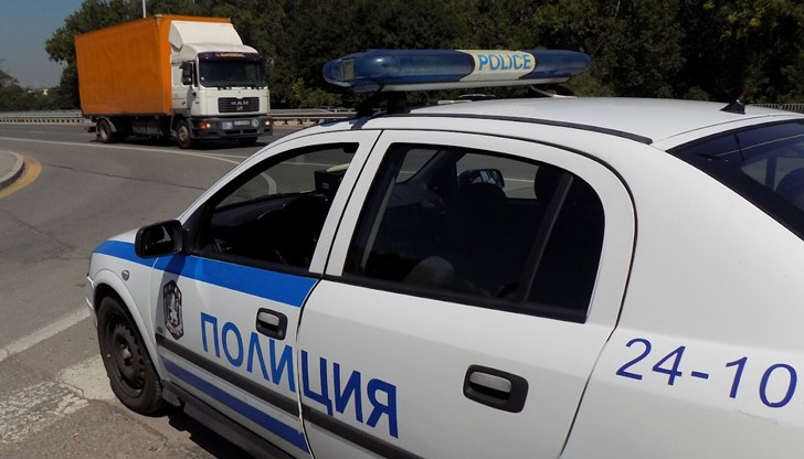 Полицаи задържали 33-годишната шуменка при специализирана акция Полицаи задържали 33-годишната шуменка при специализирана акция