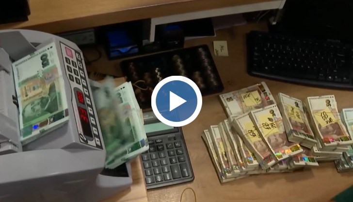 20-годишен студент: Теглих кредити, за да оцелея