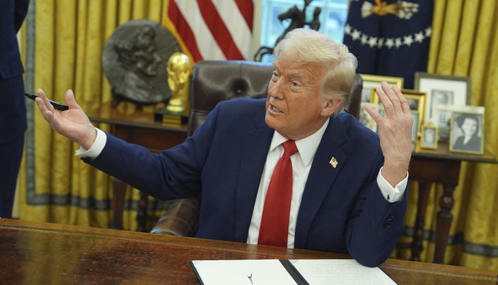 Президентът на САЩ подписа изпълнителна заповед в петък Президентът на САЩ подписа изпълнителна заповед в петък