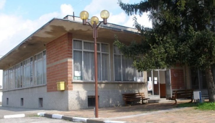 Полицията разследва взломната кражба