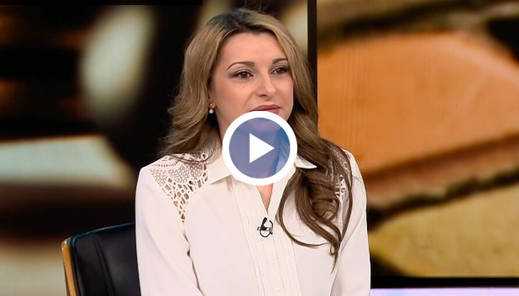 Не виждам защо се твърди, че Тръмп няма подход към дипломацията, заяви Митова