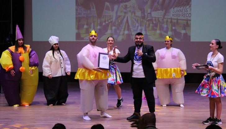 Възпитаници на Гимназията по туризъм впечатлиха всички с представянето си