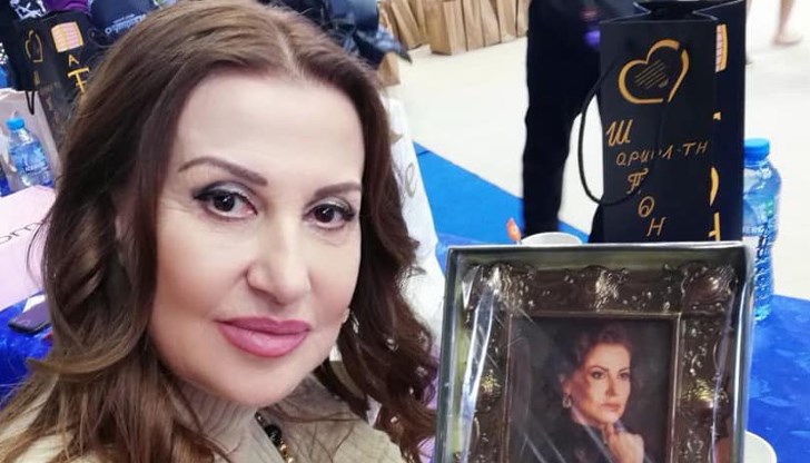 С емоционално послание Илиана Раева посрещна рождения си ден С емоционално послание Илиана Раева посрещна рождения си ден