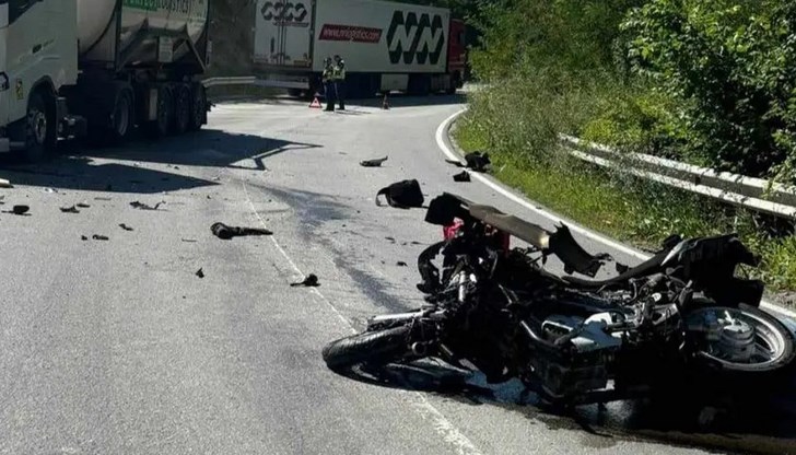 20-годишният моторист се е разбил с много висока скорост