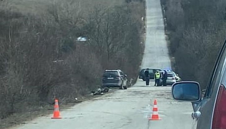 19-годишното момиче е с политравма след самокатастрофа на "Пежо"