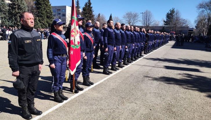 Служителите ще работят в структури на МВР в различни градове на страната