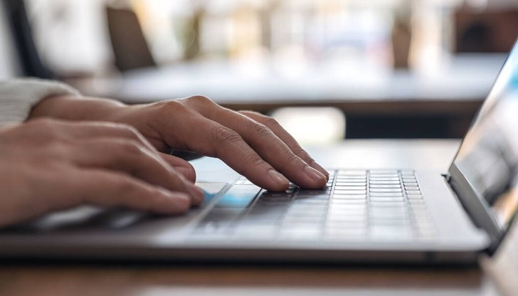 Учените установиха, че ИИ инструментите се използват повече в региони с по-ниски образователни нива