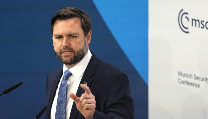 Американският вицепрезидент: Мразя, че отново трябва да спасяваме Европа